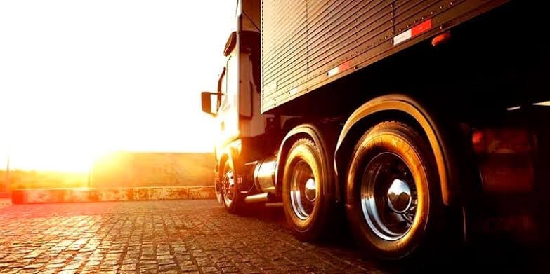 Transportadoras buscam soluções para atrair jovens como motoristas profissionais